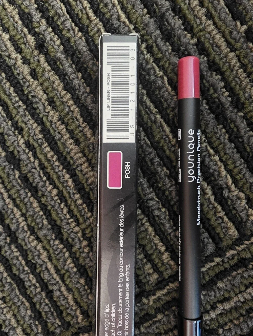Younique Moodstruck Precision Lip Pencil - Posh - Picture 2 of 3